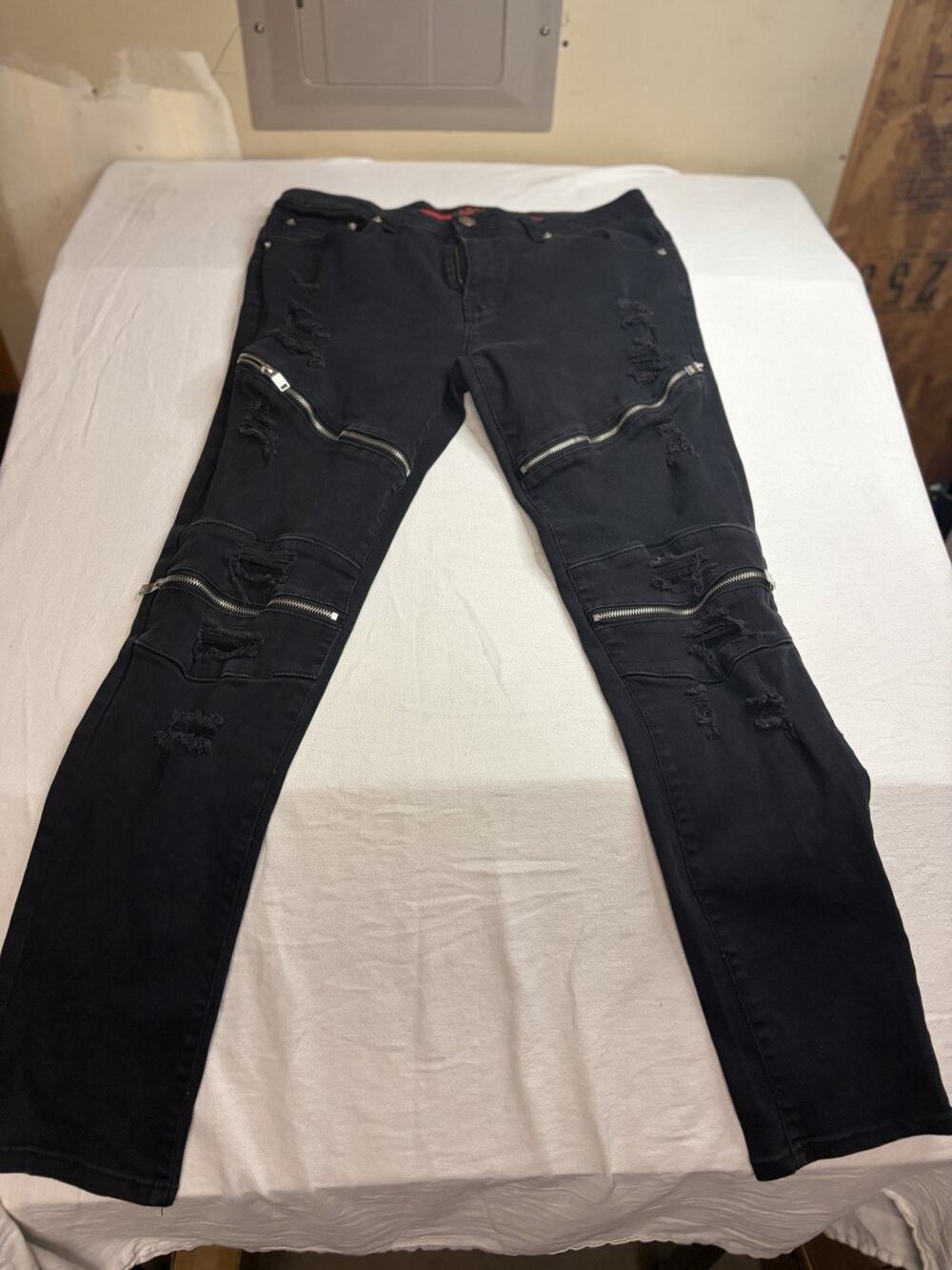 Copper Rivet Men’s 38x33 Black Skinny Moto Jeans Distressed Zipper Biker Stretch
